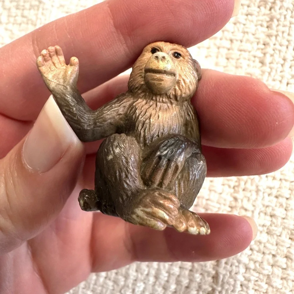 Schleich Baboon Child Monkey Figurine 14309‎ Waving 2002 Animal Miniature Safari
